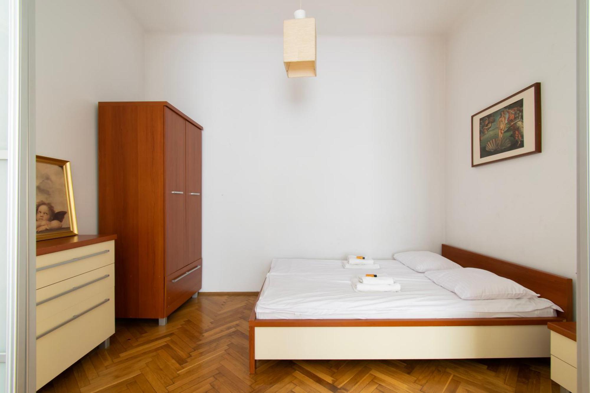 Apartment Wondrous Warszawska Street Krakau